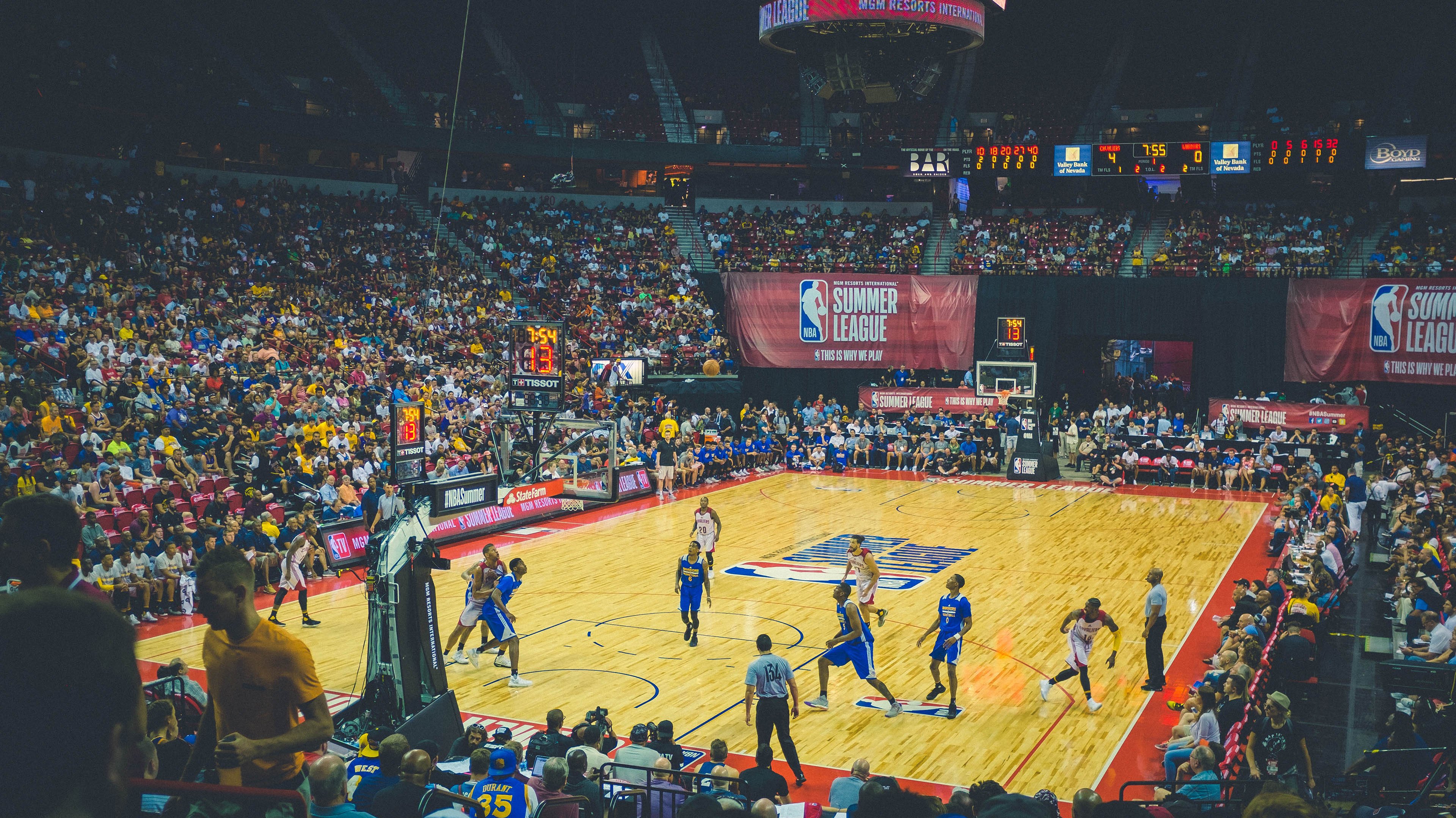 中国篮球从热爱走向辉煌，中国篮球发展史